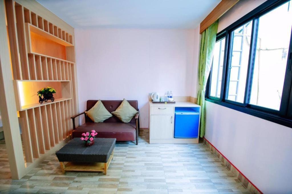 Oyo 343 Wanna Marine Hotel 2*